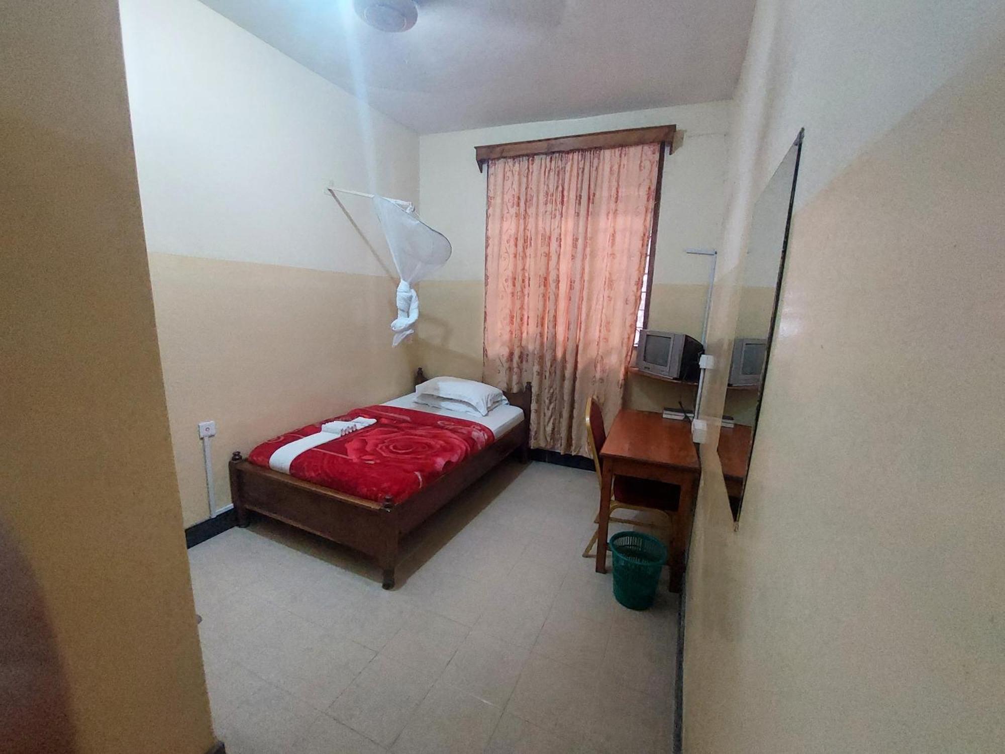 Dolphin Hotel Tanga Ngoại thất bức ảnh