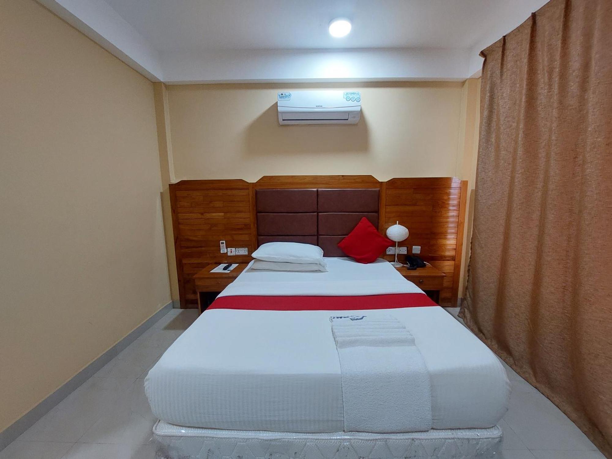 Dolphin Hotel Tanga Ngoại thất bức ảnh