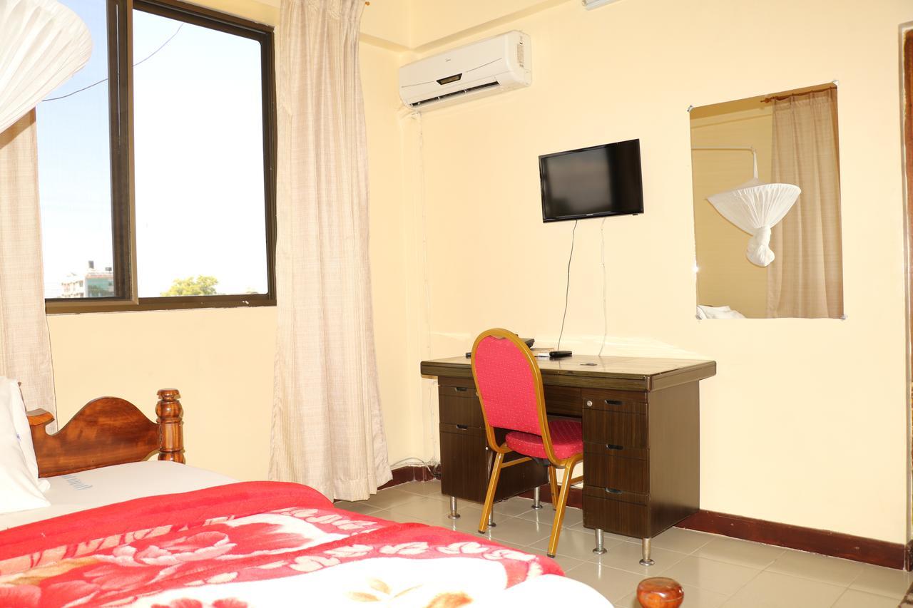 Dolphin Hotel Tanga Ngoại thất bức ảnh