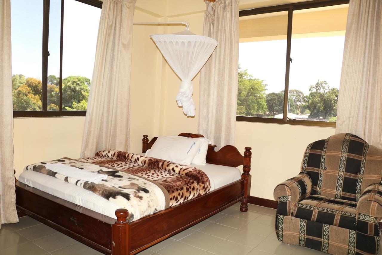 Dolphin Hotel Tanga Ngoại thất bức ảnh