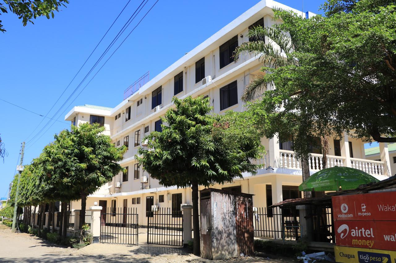 Dolphin Hotel Tanga Ngoại thất bức ảnh
