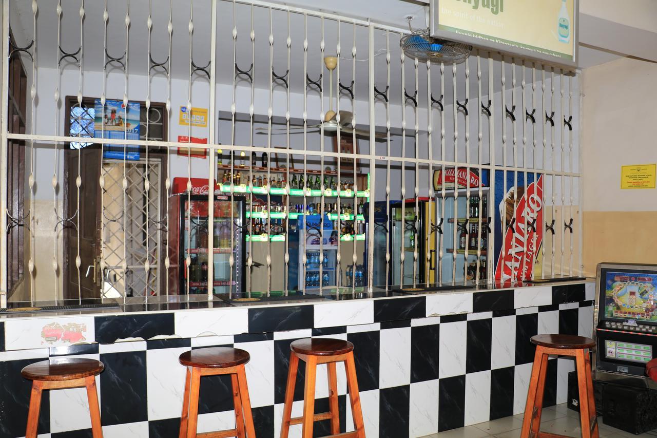 Dolphin Hotel Tanga Ngoại thất bức ảnh