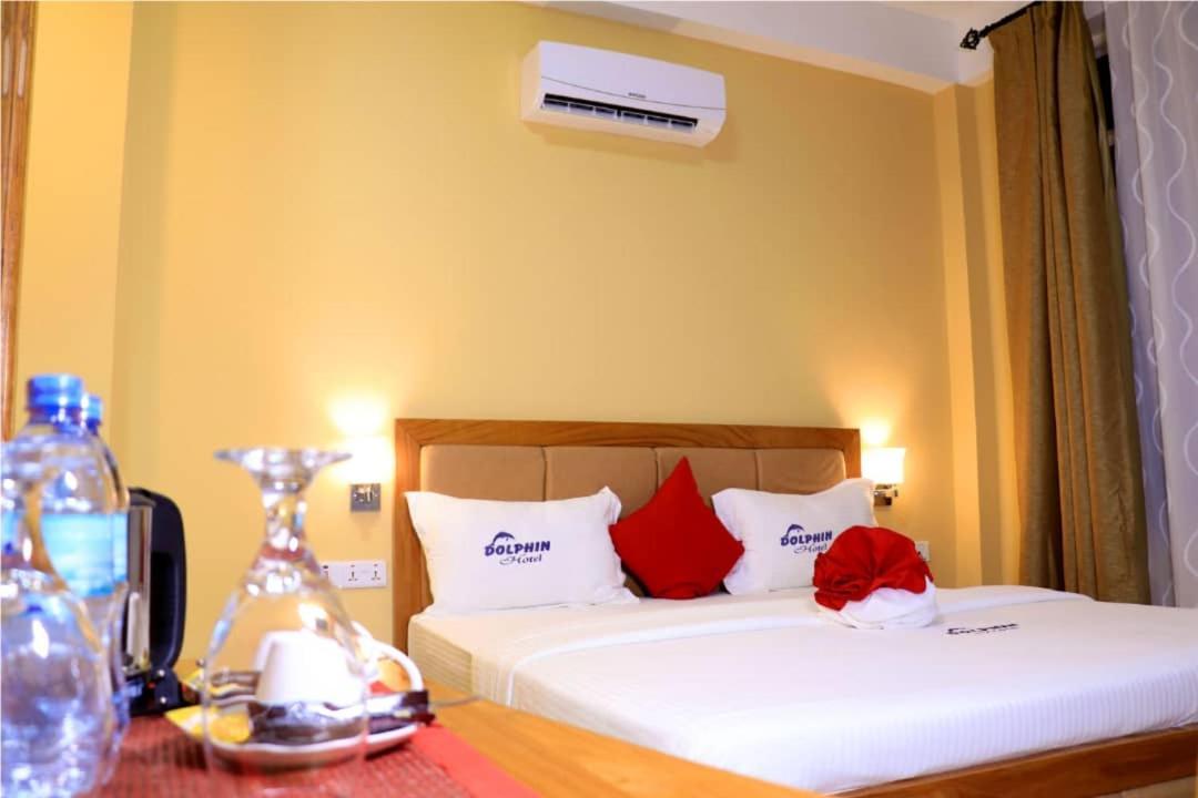 Dolphin Hotel Tanga Ngoại thất bức ảnh