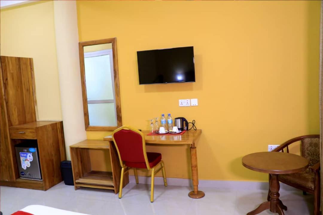 Dolphin Hotel Tanga Ngoại thất bức ảnh