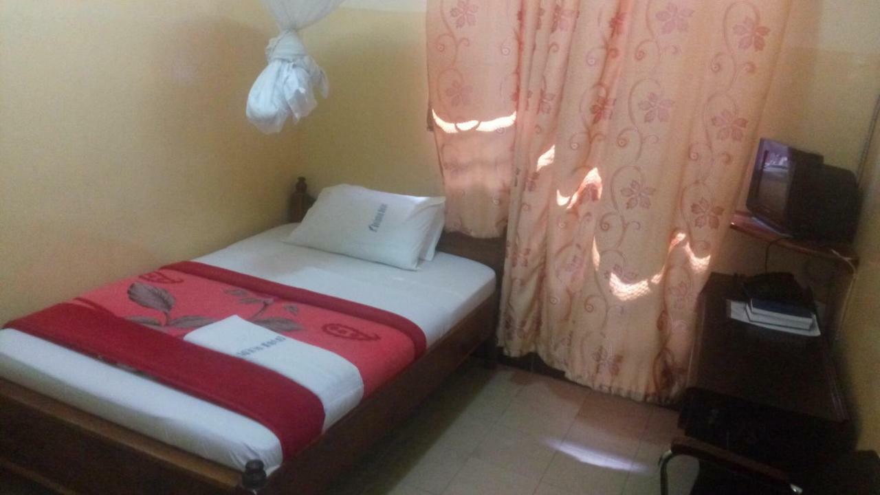 Dolphin Hotel Tanga Ngoại thất bức ảnh